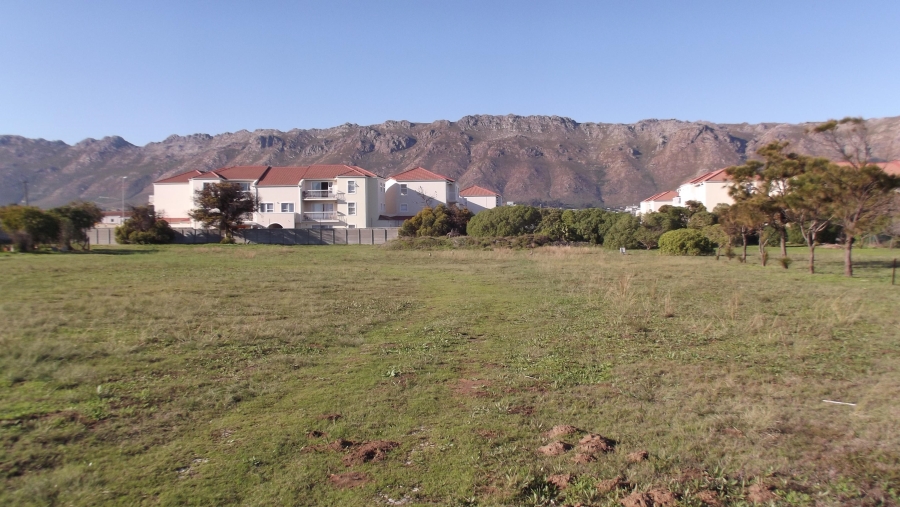 0 Bedroom Property for Sale in Whispering Pines Western Cape